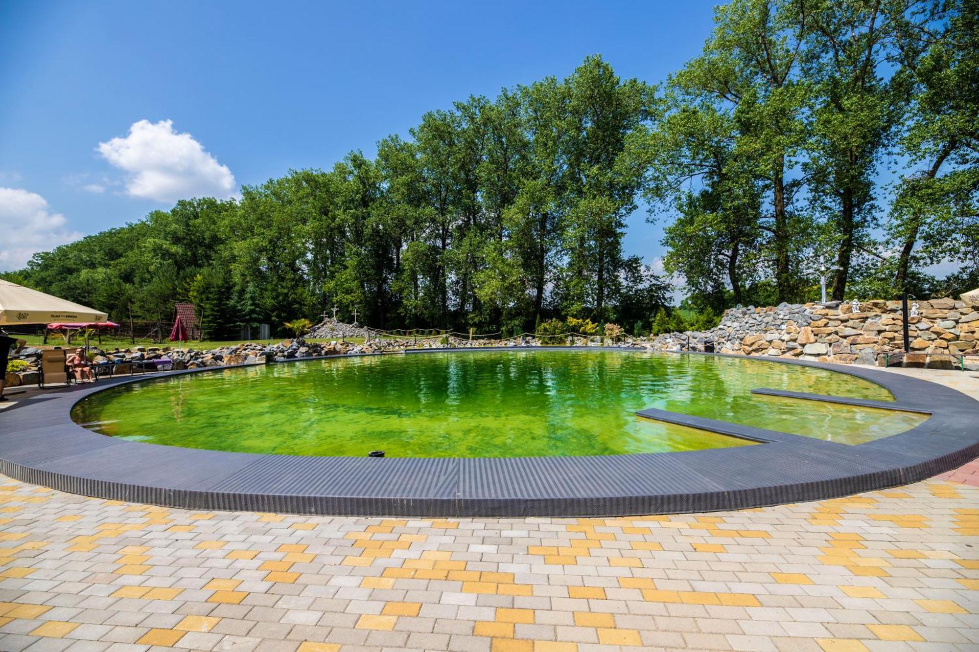 Hotel Allvet Drnovice  Екстер'єр фото