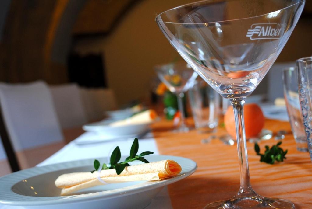 Hotel Allvet Drnovice  Екстер'єр фото